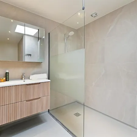 Alexanderpark 44 - Not Intended For Company Or Work-related Nyaraló *