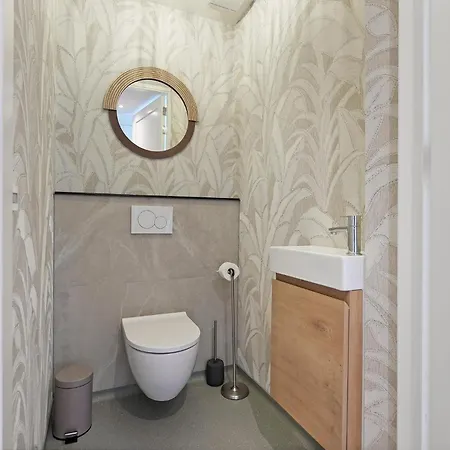 Alexanderpark 44 - Not Intended For Company Or Work-related Nyaraló *